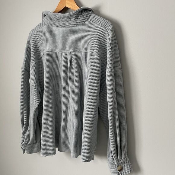 Pink Lily Women's Blue Cropped Waffle Button Up Top Relaxed Fit Women's Size XL - Picture 4 of 8